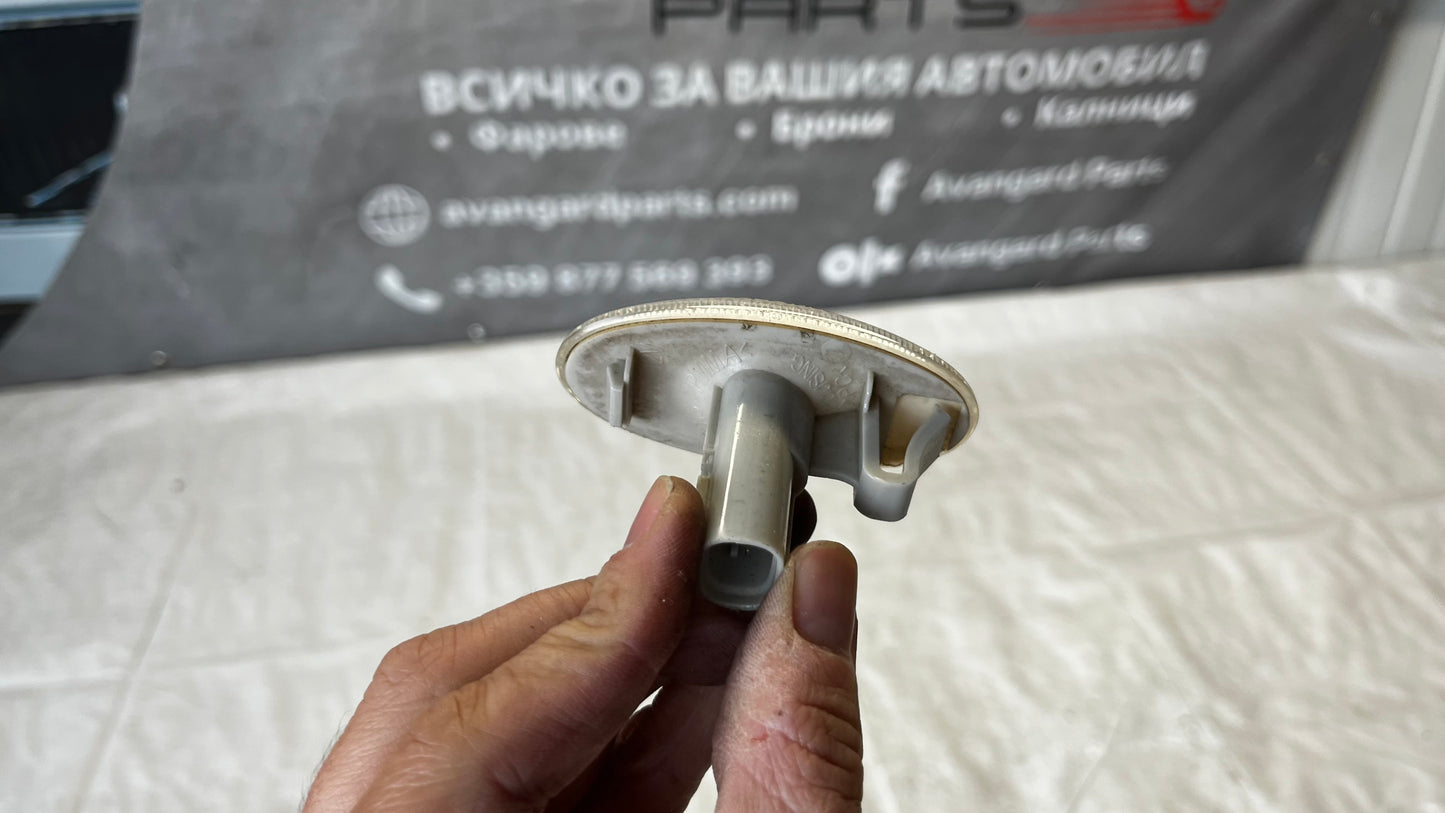 Suzuki SX4 мигач