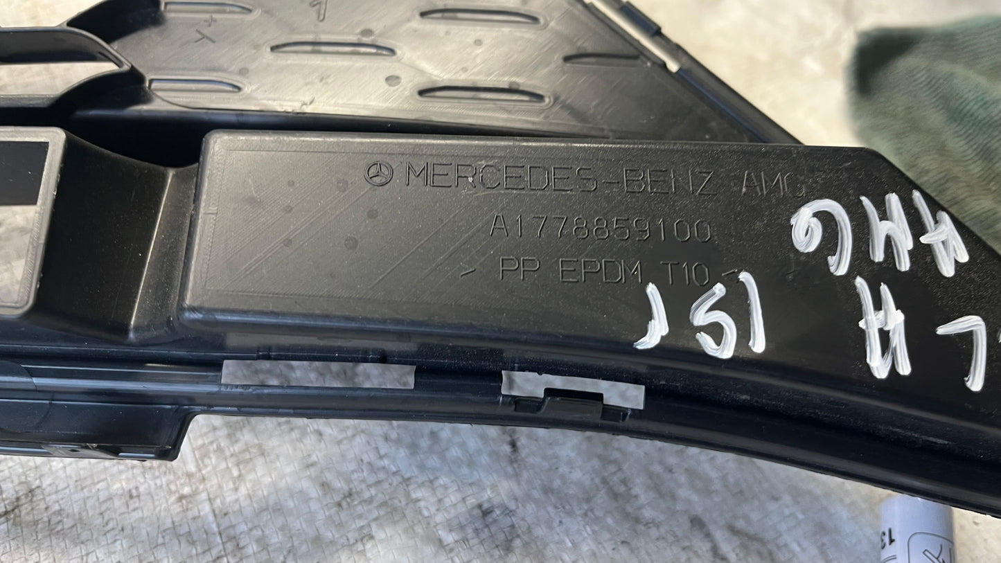 Mercedes A W177 предна решетка