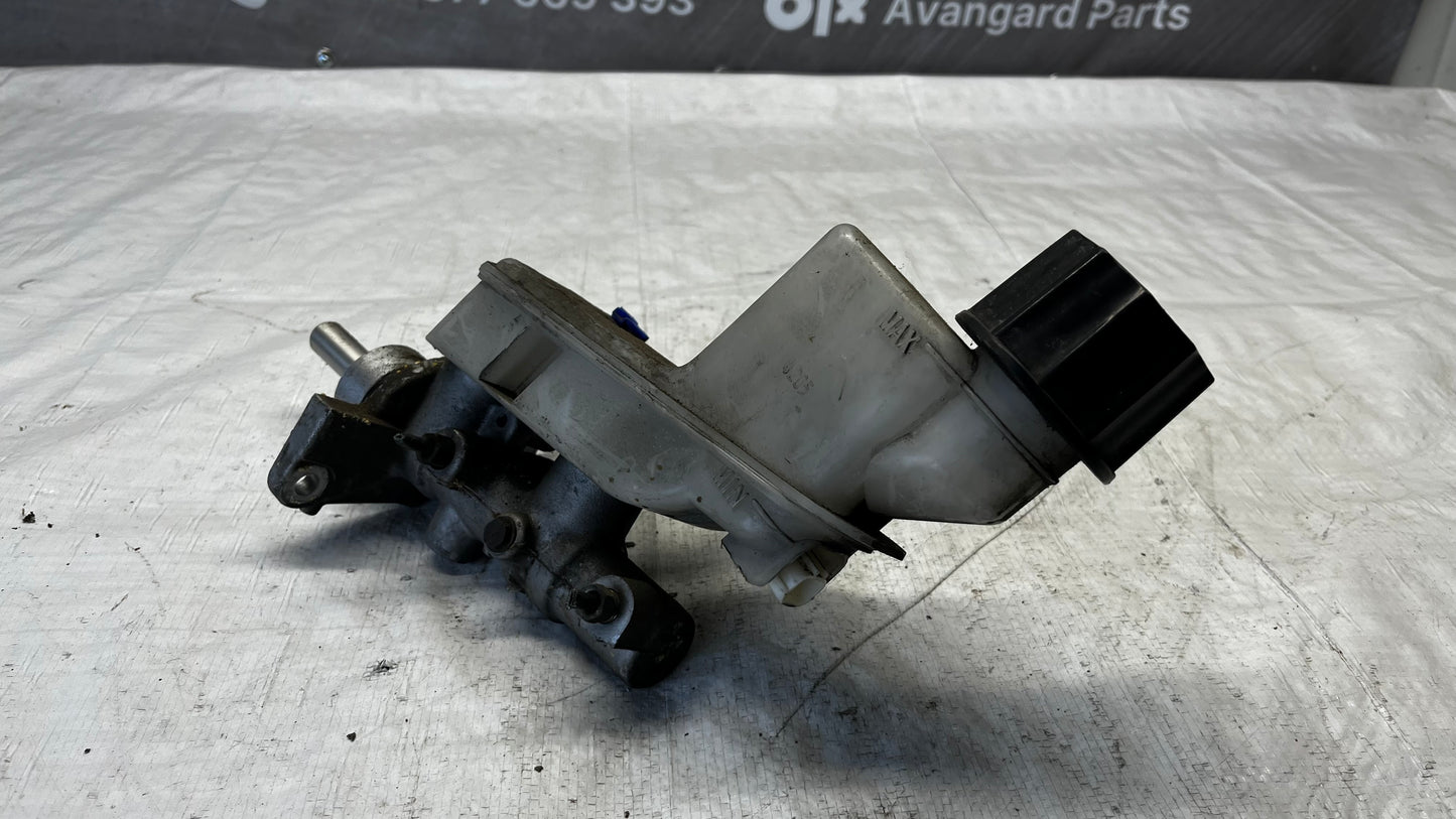 Mazda 6 спирачна помпа