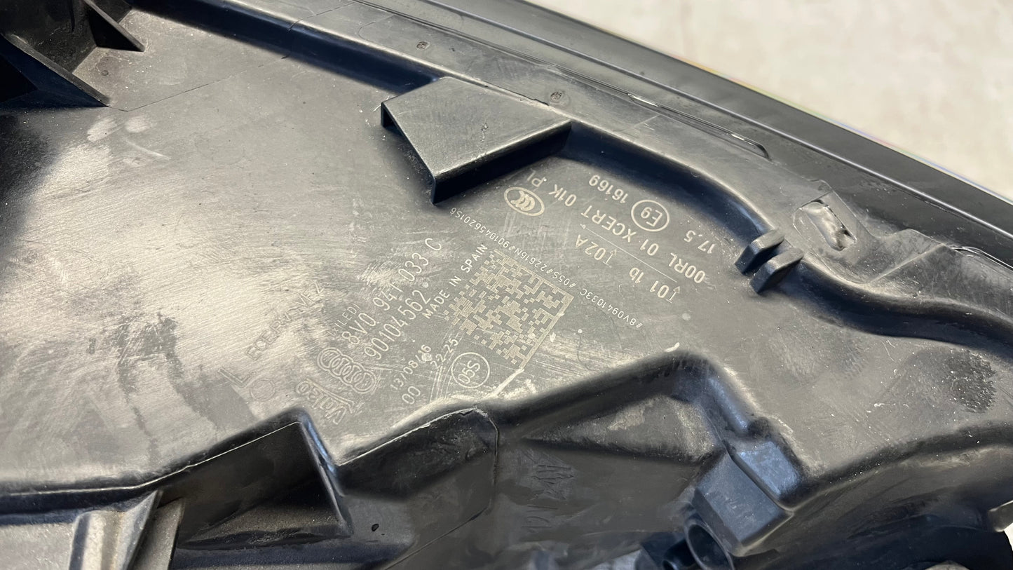 Ляв фар Audi A3 S3