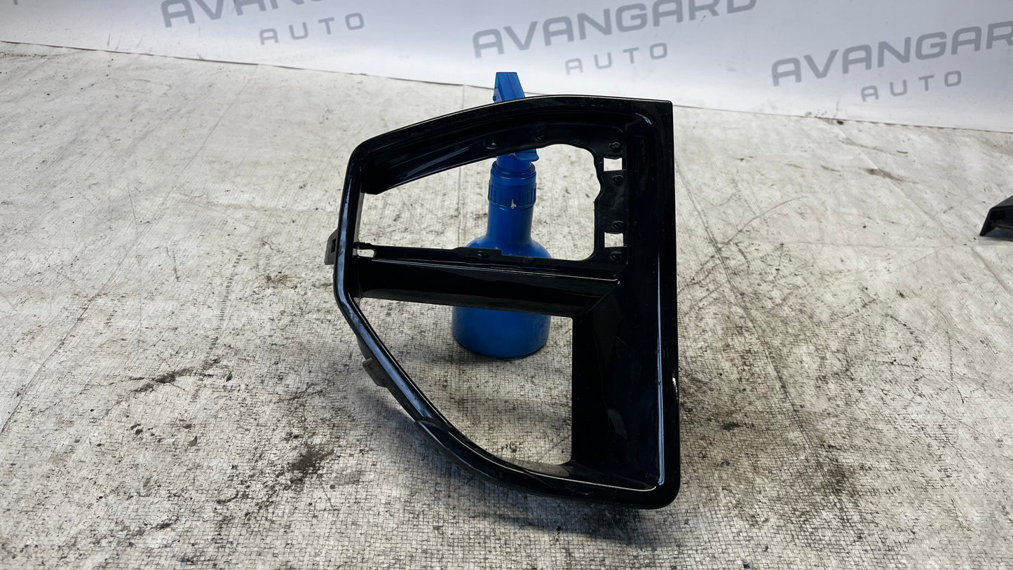 Лява основа за халоген BMW M50 G05 2019