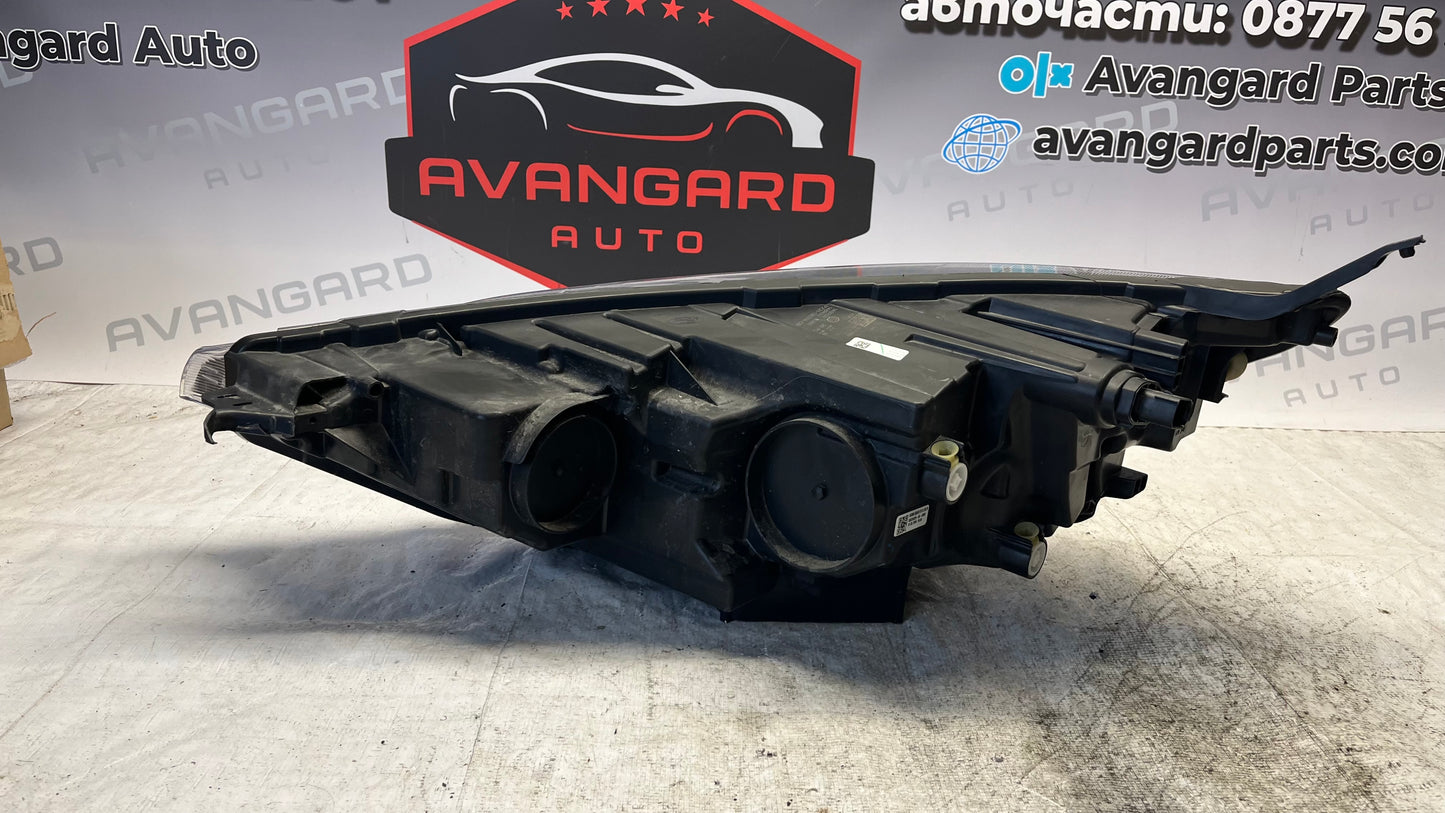 Ford Transit Custom десен фар