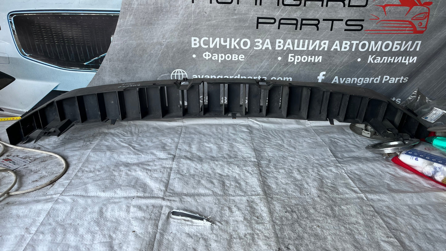 Dacia Duster 2010- държач предна броня
