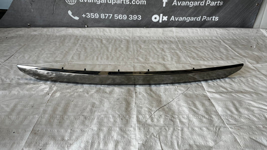 Toyota Yaris 2012- лайстна задна регистрация