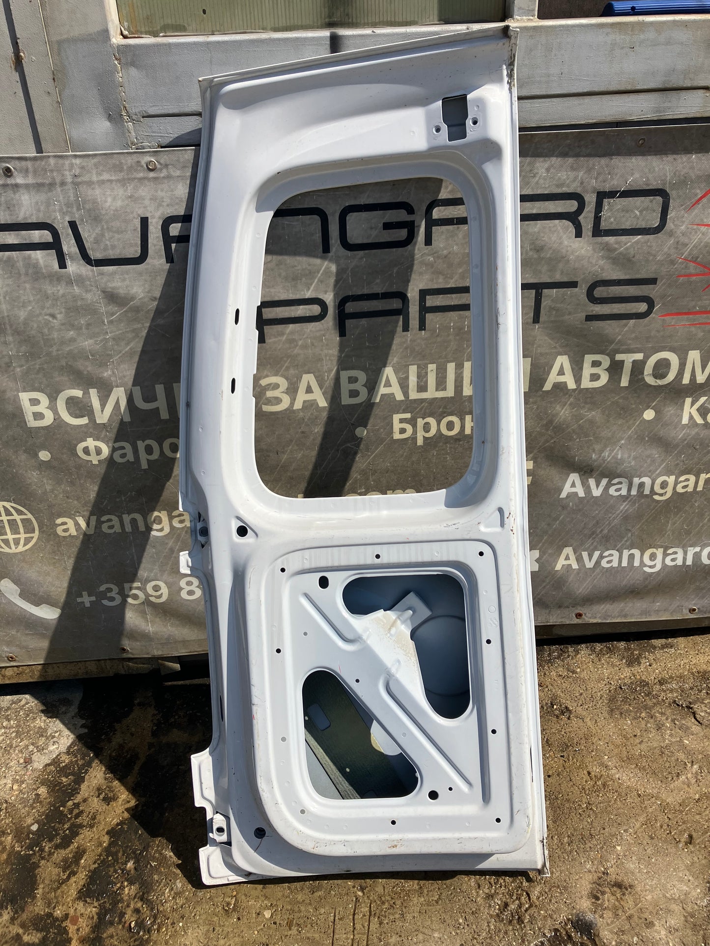 Задна врата за Volkswagen caddy k2 4