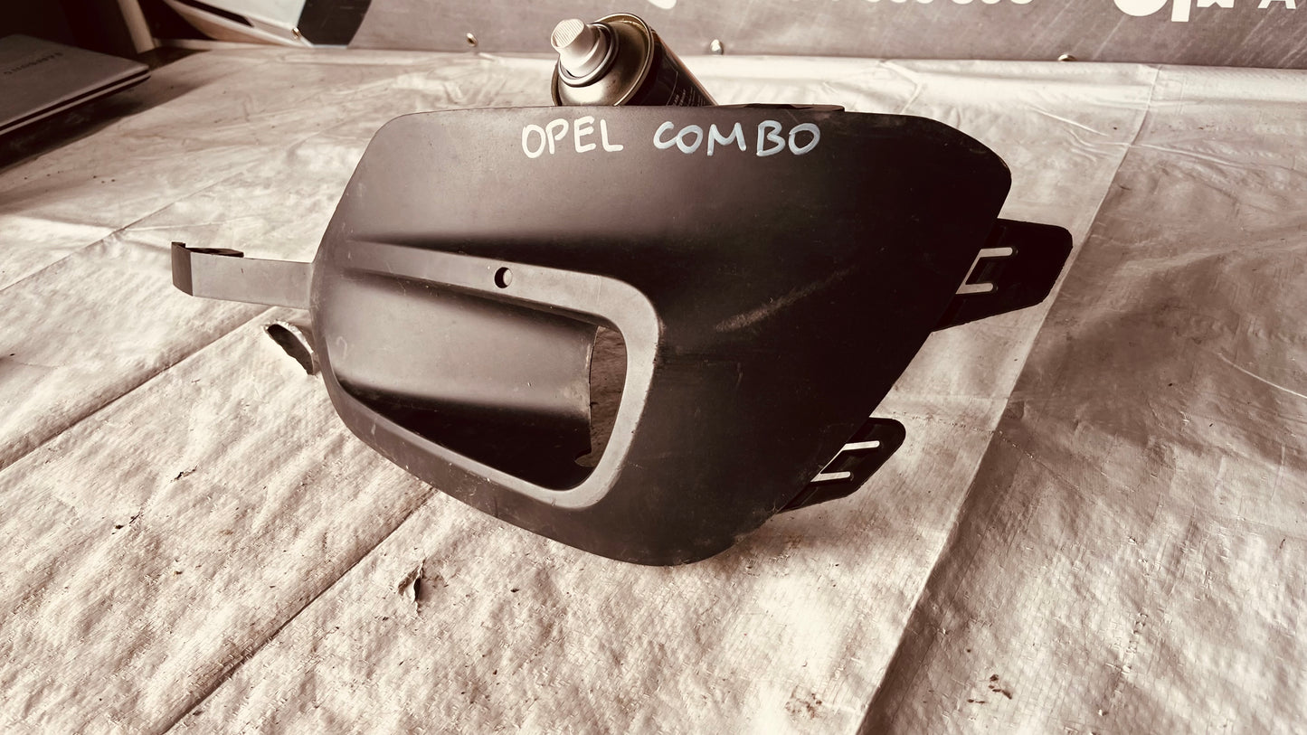 Лява решетка за халоген Opel Combo 2018-