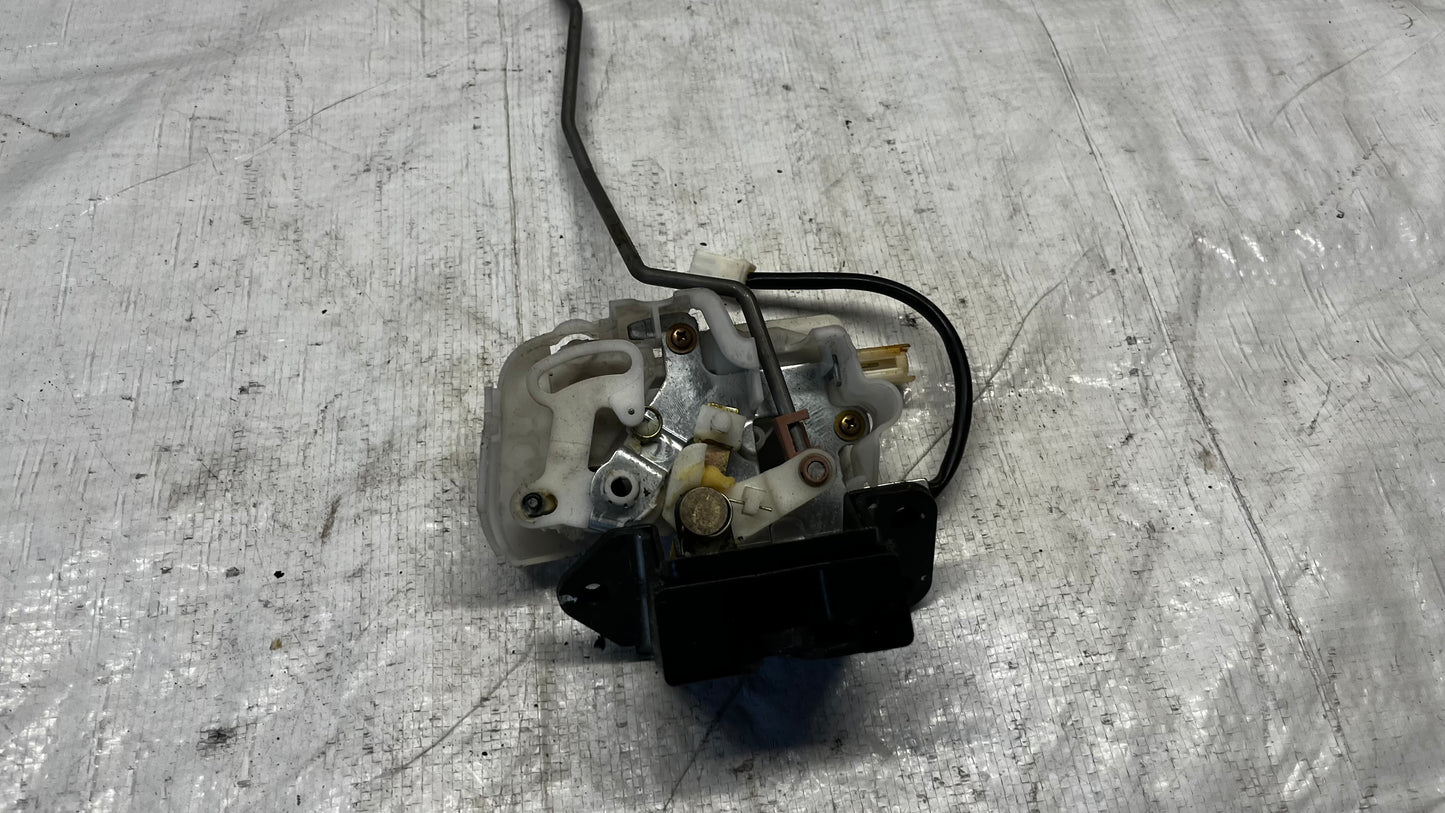 Mazda 5 брава багажник