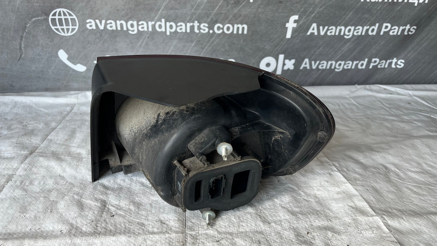 Десен стоп Volkswagen Golf 5 Plus