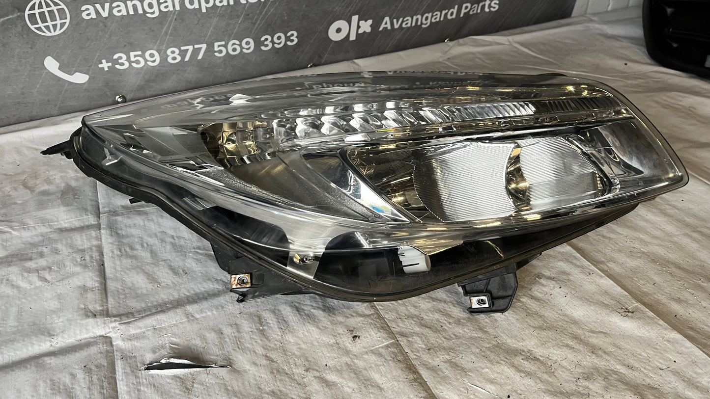 Ляв фар Opel Insignia 2008-2012