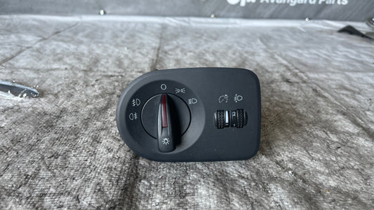 Seat Ibiza 4 копче светлини