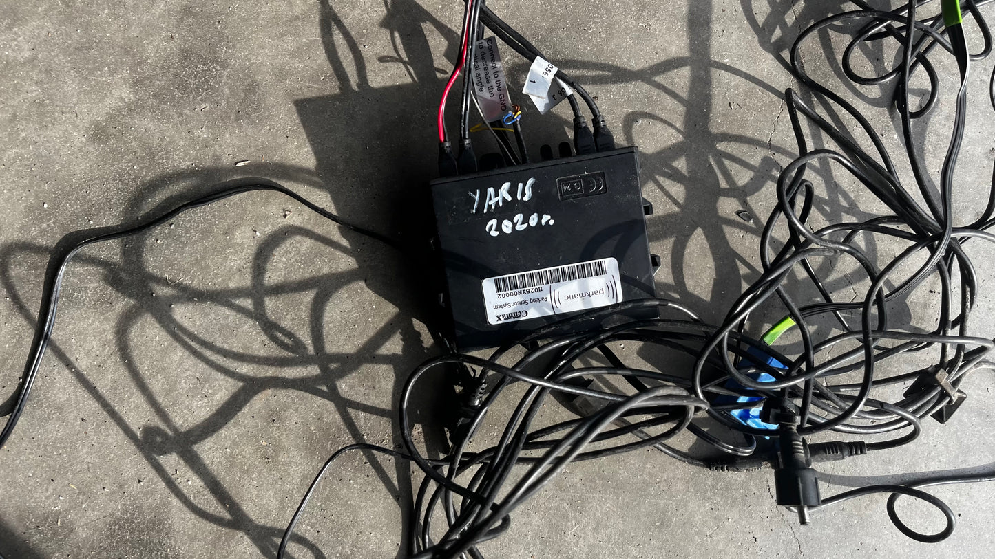 Toyota Yaris 2020- парктроник система