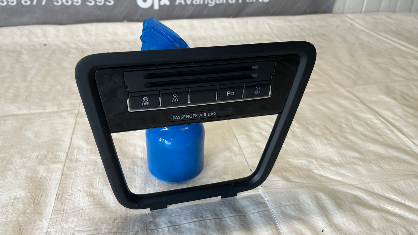 Volkswagen Sharan централен панел