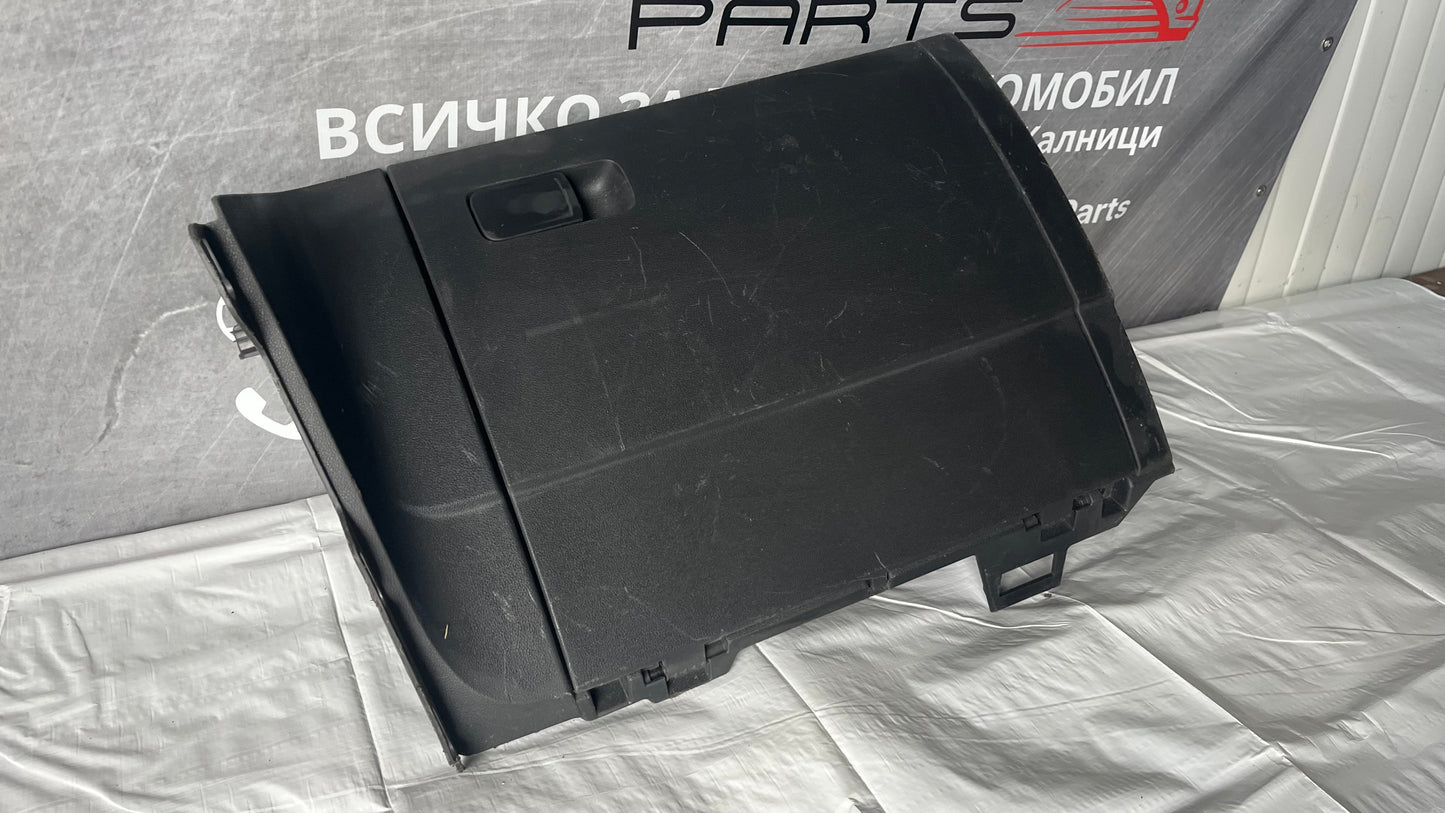 Жабка VW Golf Sportsvan 2012-2019