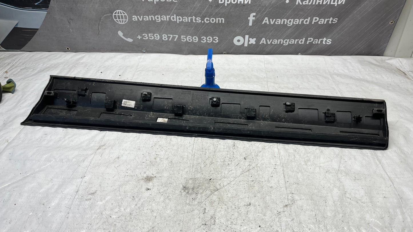 Volkswagen T-Roc декоративна лайстна на предна лява врата