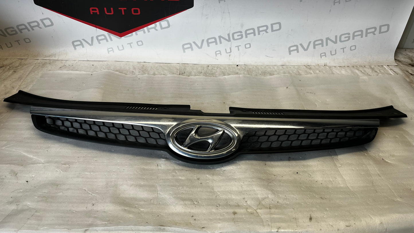 Hyundai i30 07- решетка