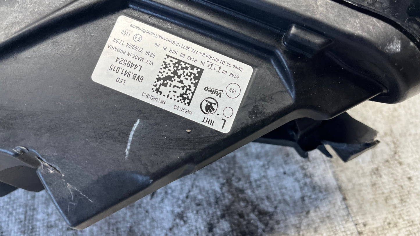 Skoda Fabia 4 ляв фар