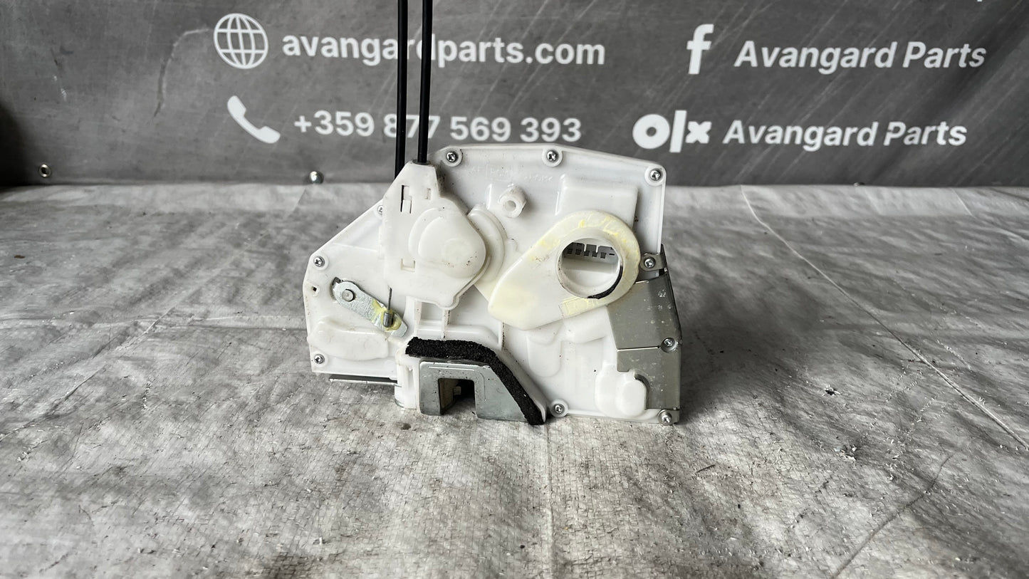 Fiat Sedici брава предна дясна