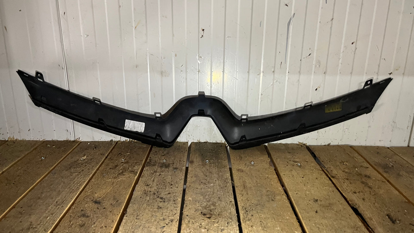 Предна лайстна Renault Clio 4