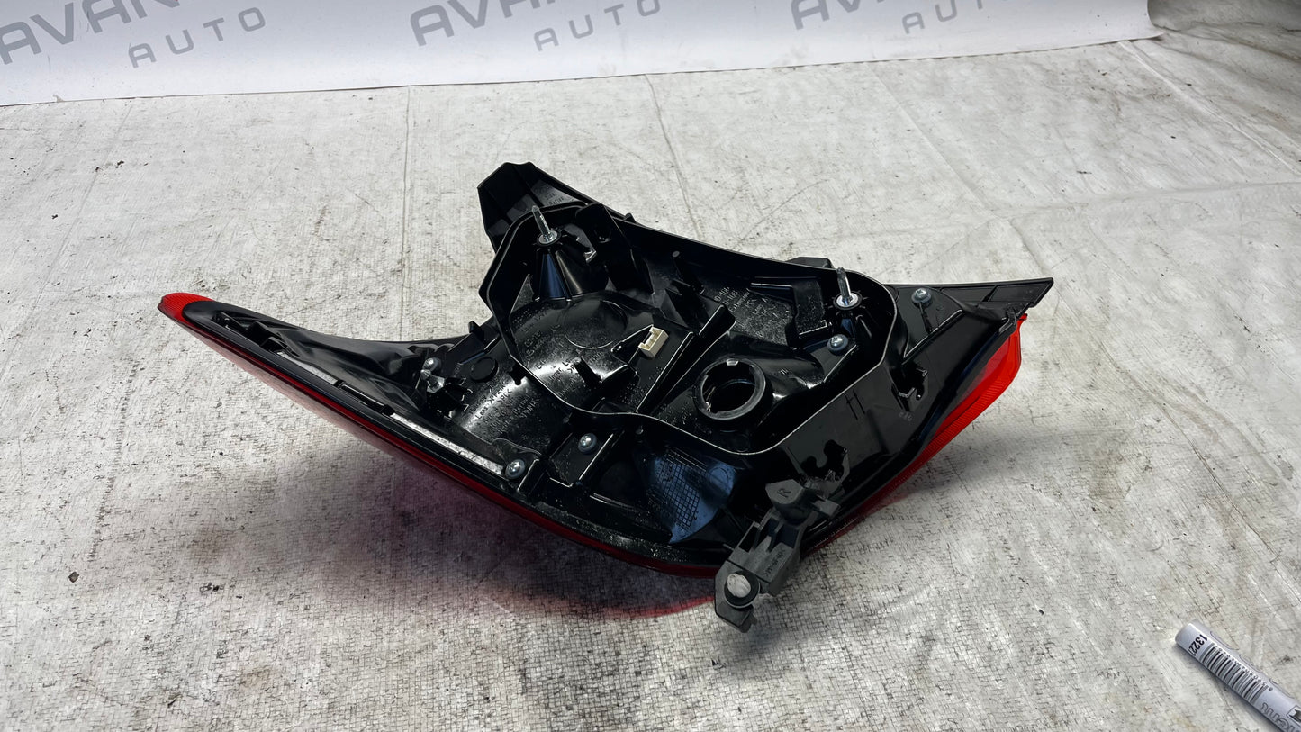 Toyota Yaris 14- десен стоп