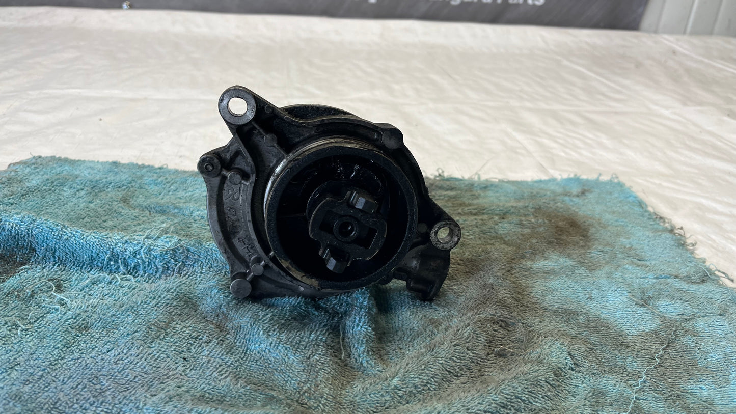 BMW E91 вакуум помпа