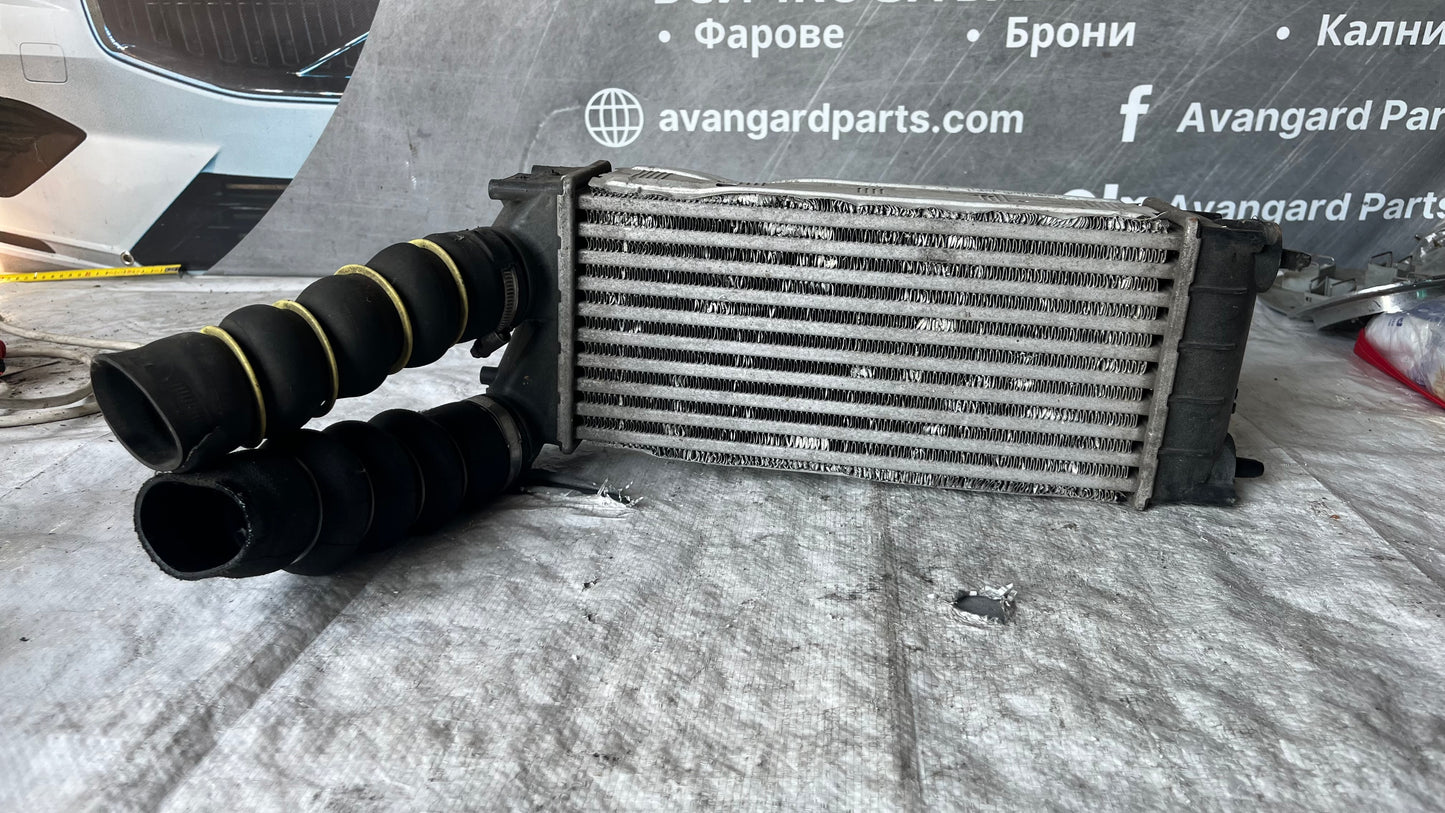 Peugeot 5008 2.0 HDi интеркулер
