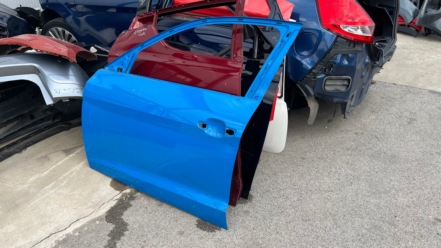 Audi A1 S1 предна лява врата