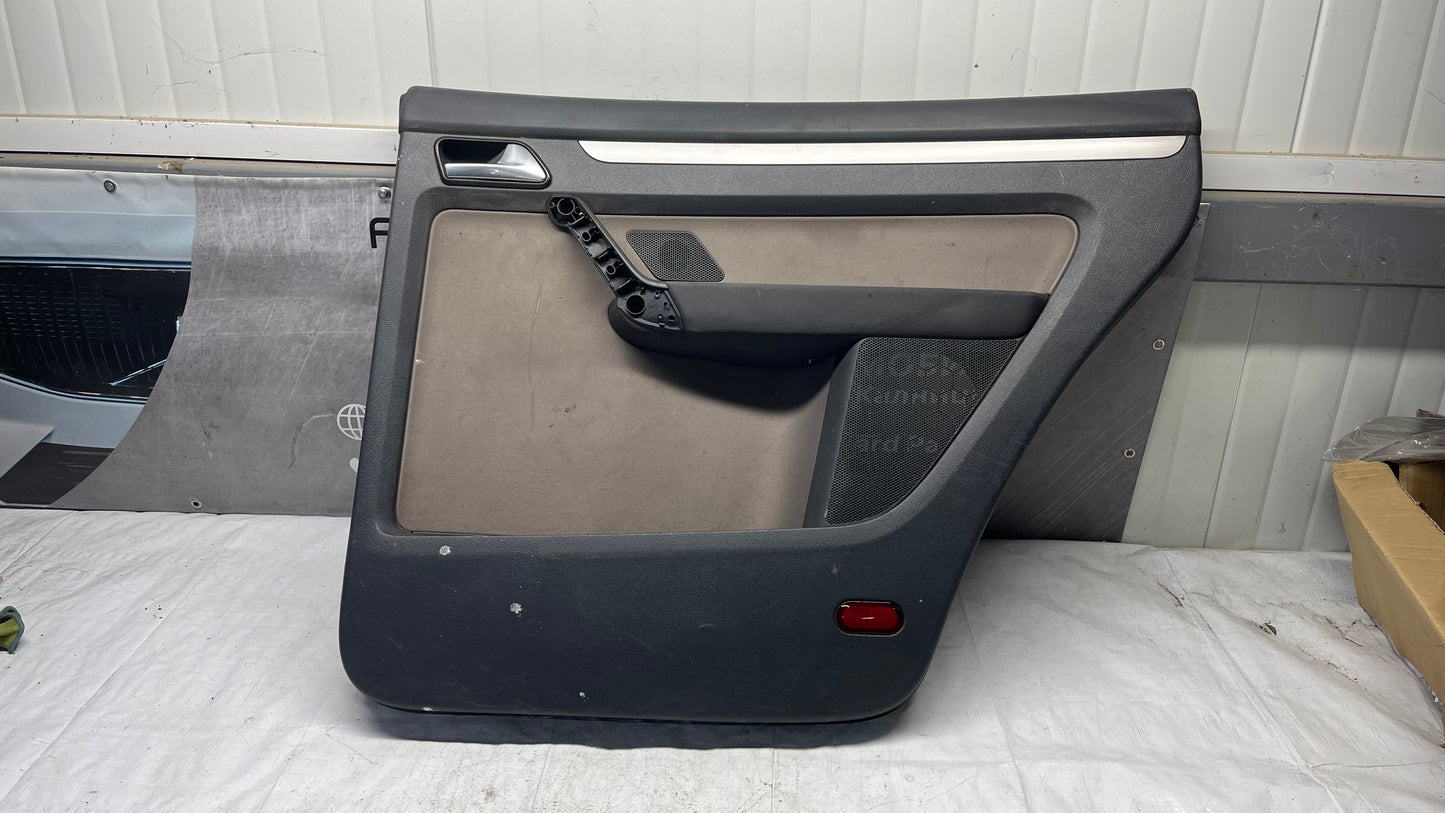 Volkswagen Touran 1 кора за задна дясна врата