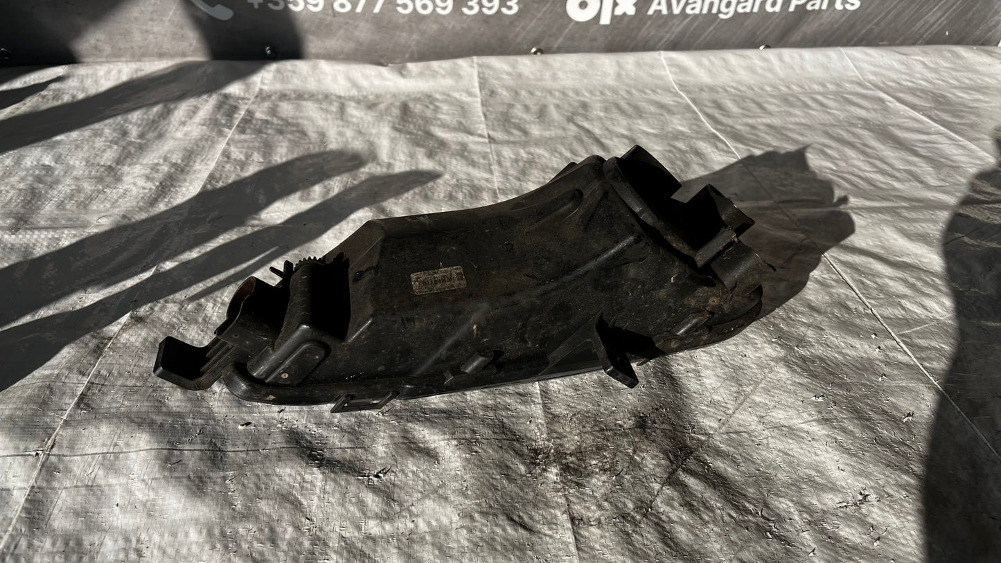 Volkswagen T6 десен халоген