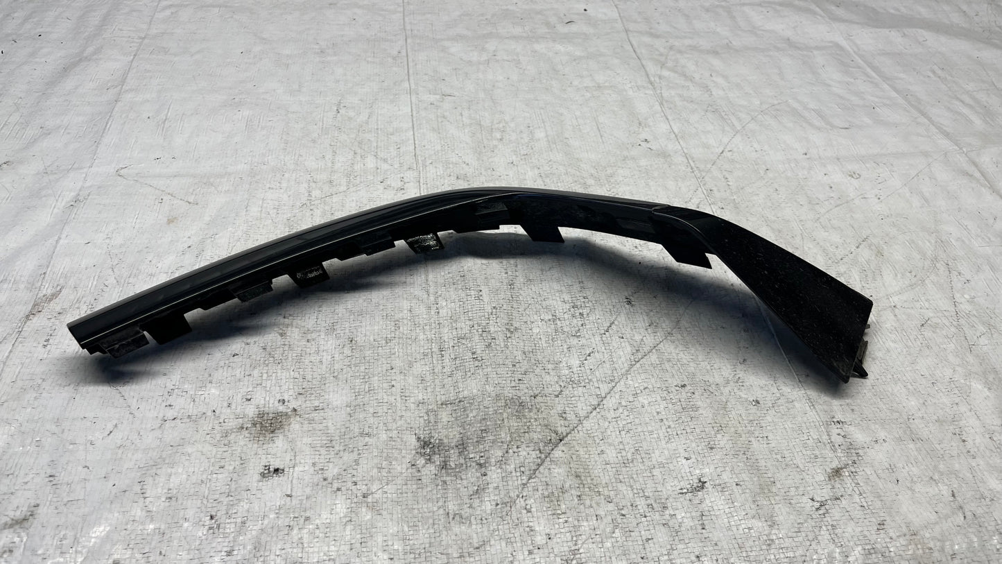 Audi Q2 17- дясна лайстна задна броня