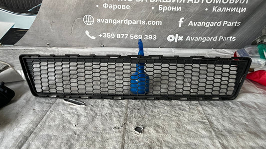 Предна решетка Toyota Verso 3