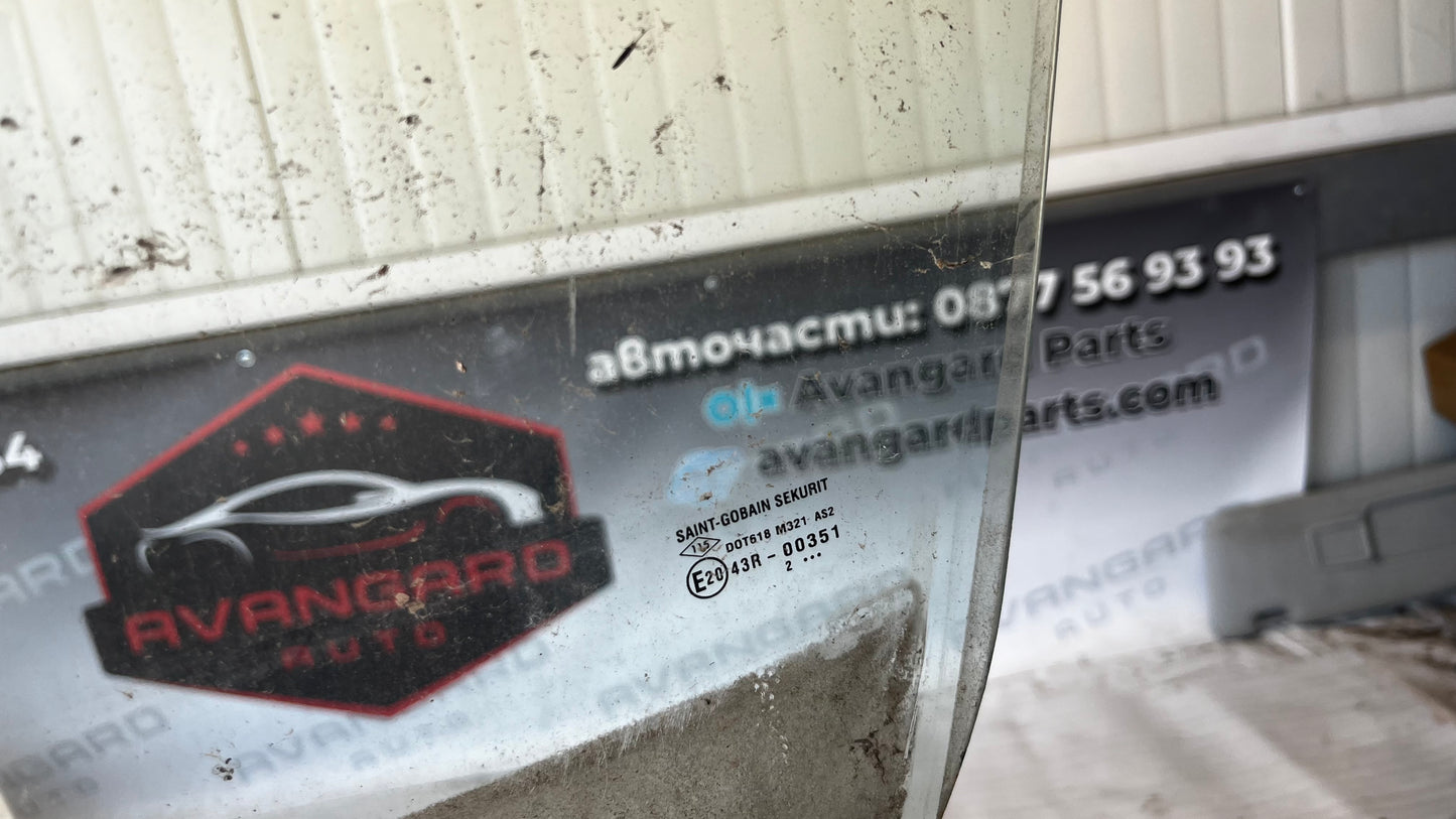 Dacia Sandero предно ляво стъкло