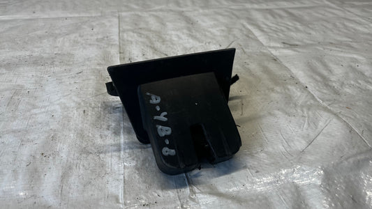 Audi A4 B8 брава за багажник