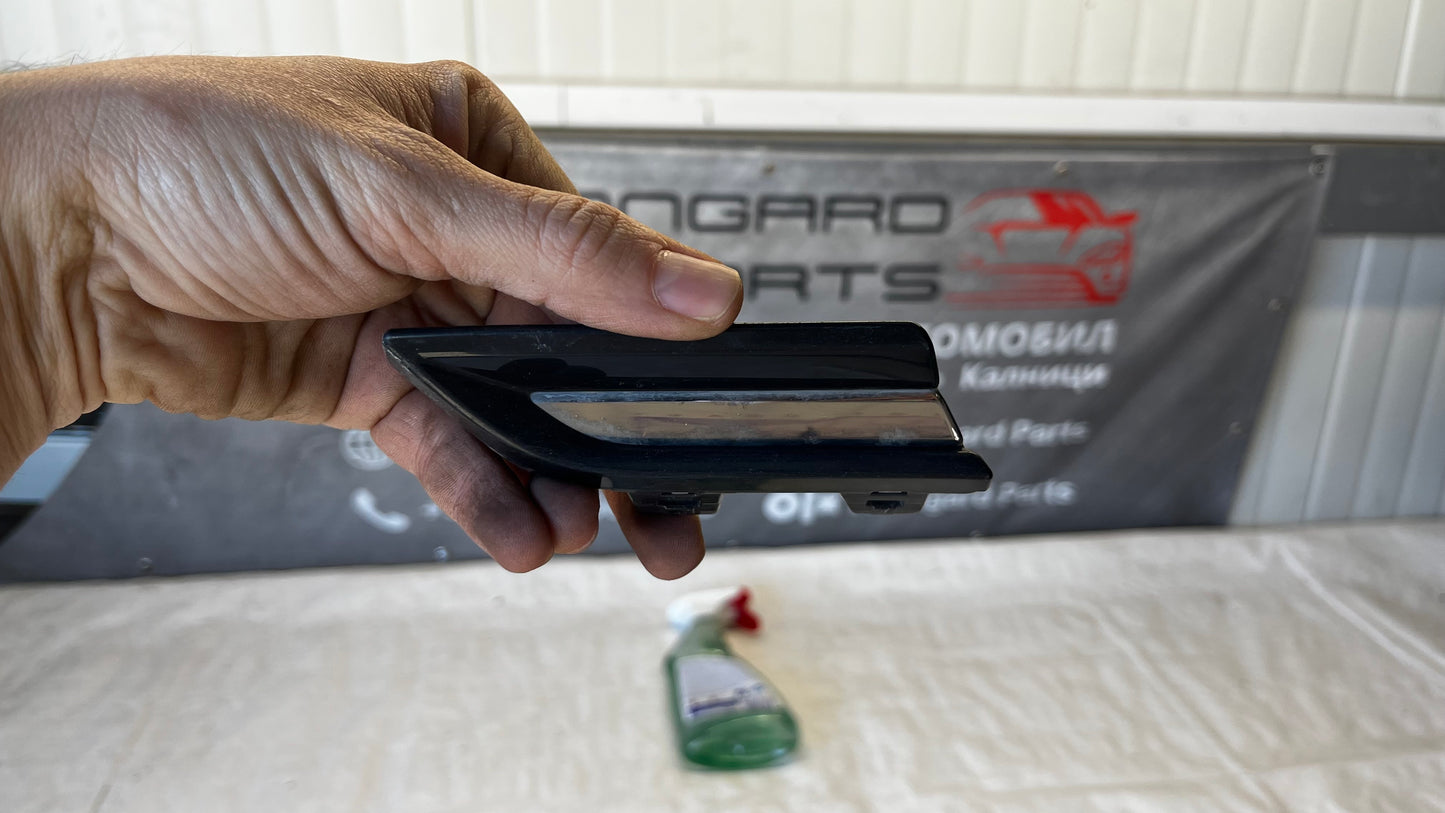 Peugeot 5008 2 лайстна предна лява решетка