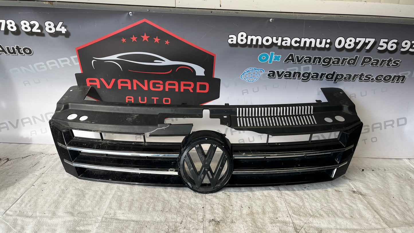 Volkswagen Sharan 7N предна решетка със забележка