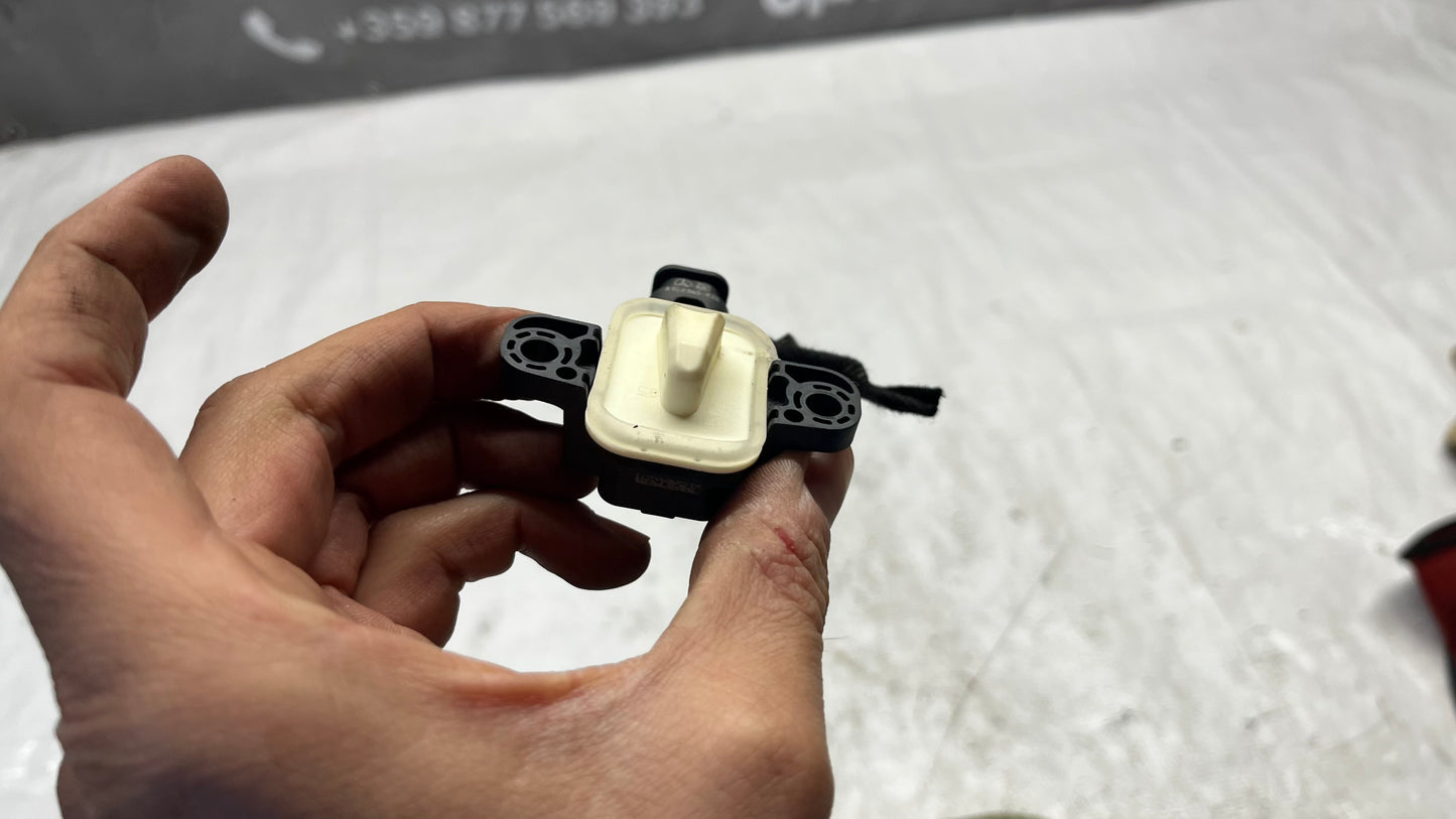 Mercedes W246 X166 сензор на еърбега