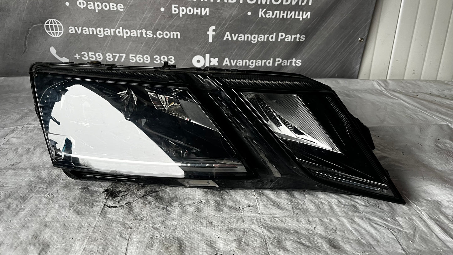 Skoda Octavia 3 десен фар