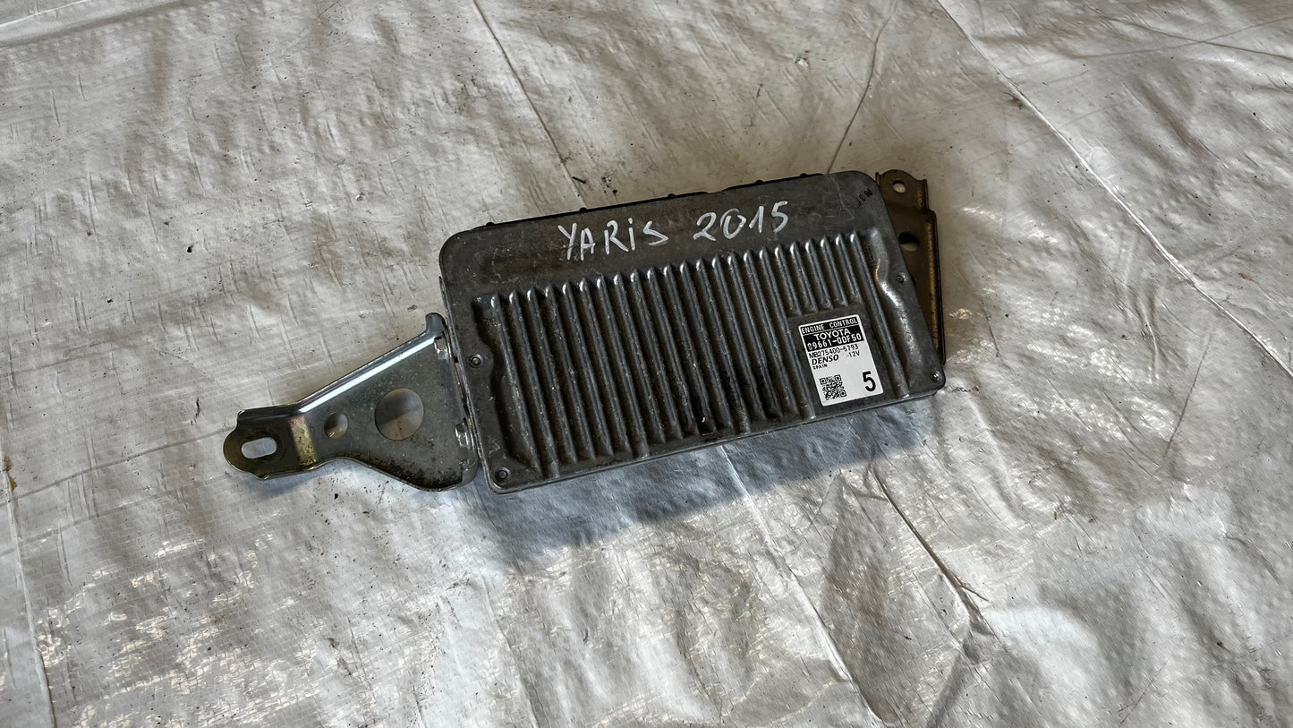Toyota Yaris ECU компютър