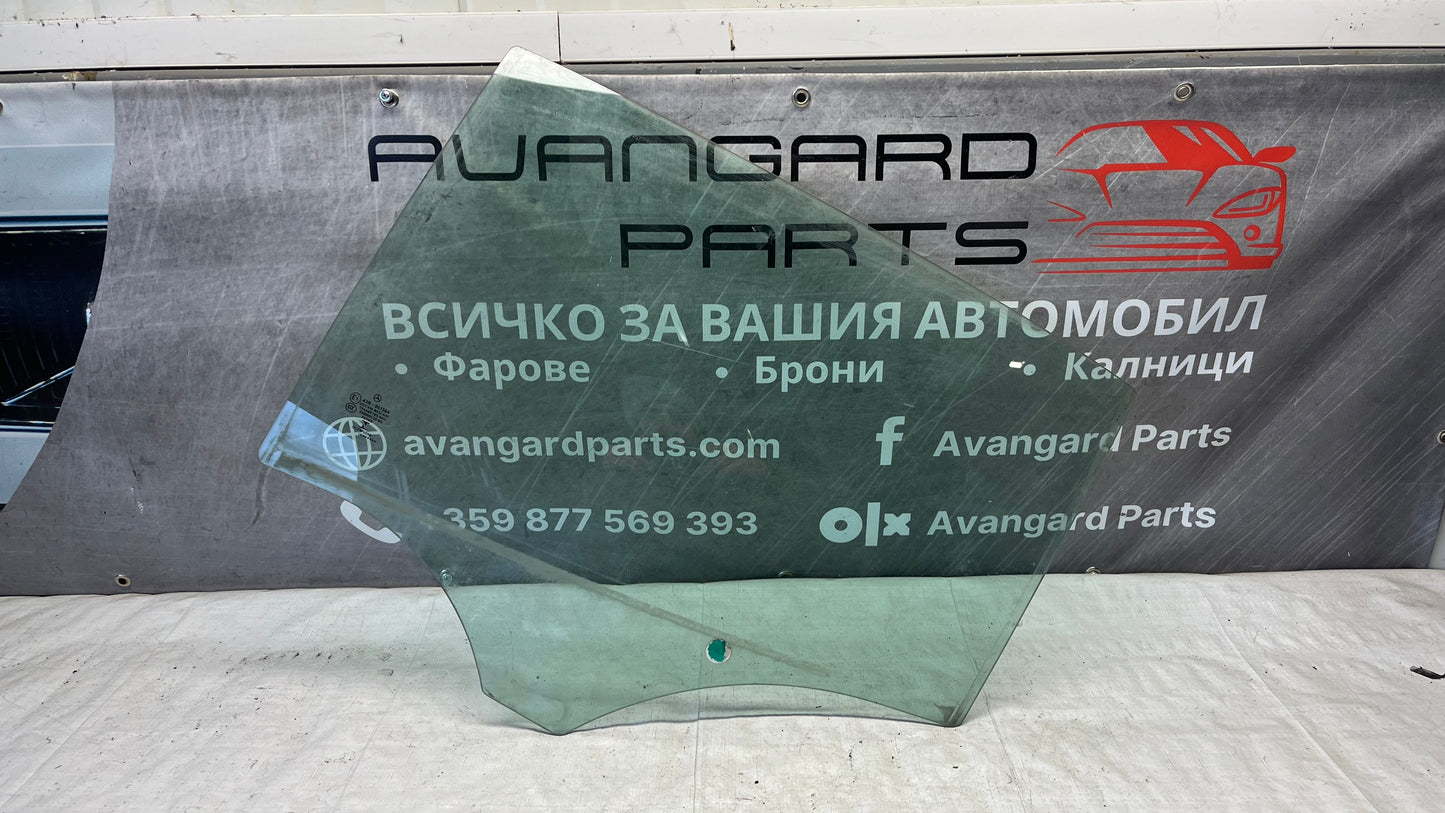 Mercedes GLA X156 13- стъкло задно ляво