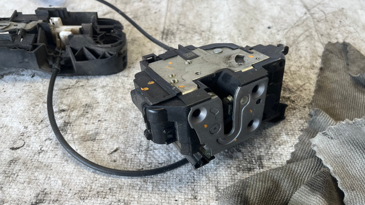 Renault Scenic 3 предна лява брава и дръжка