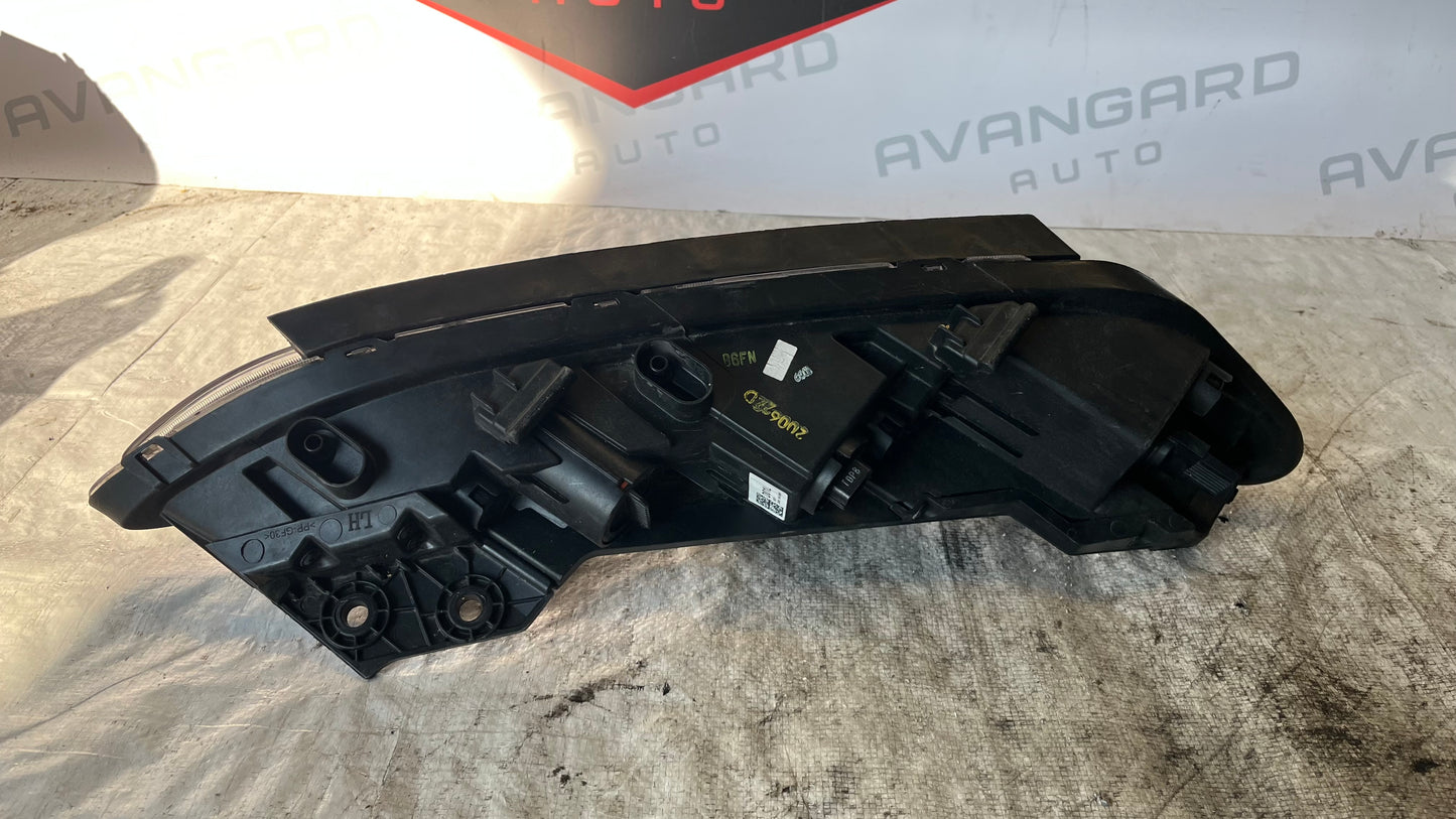 Hyundai Kona ляв фар