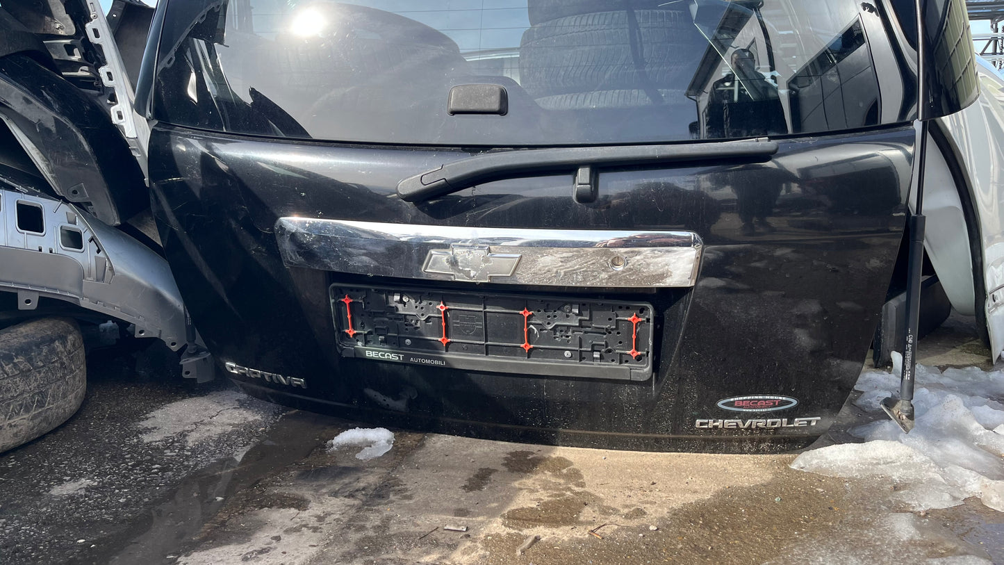 Chevrolet Captiva 06- багажна врата