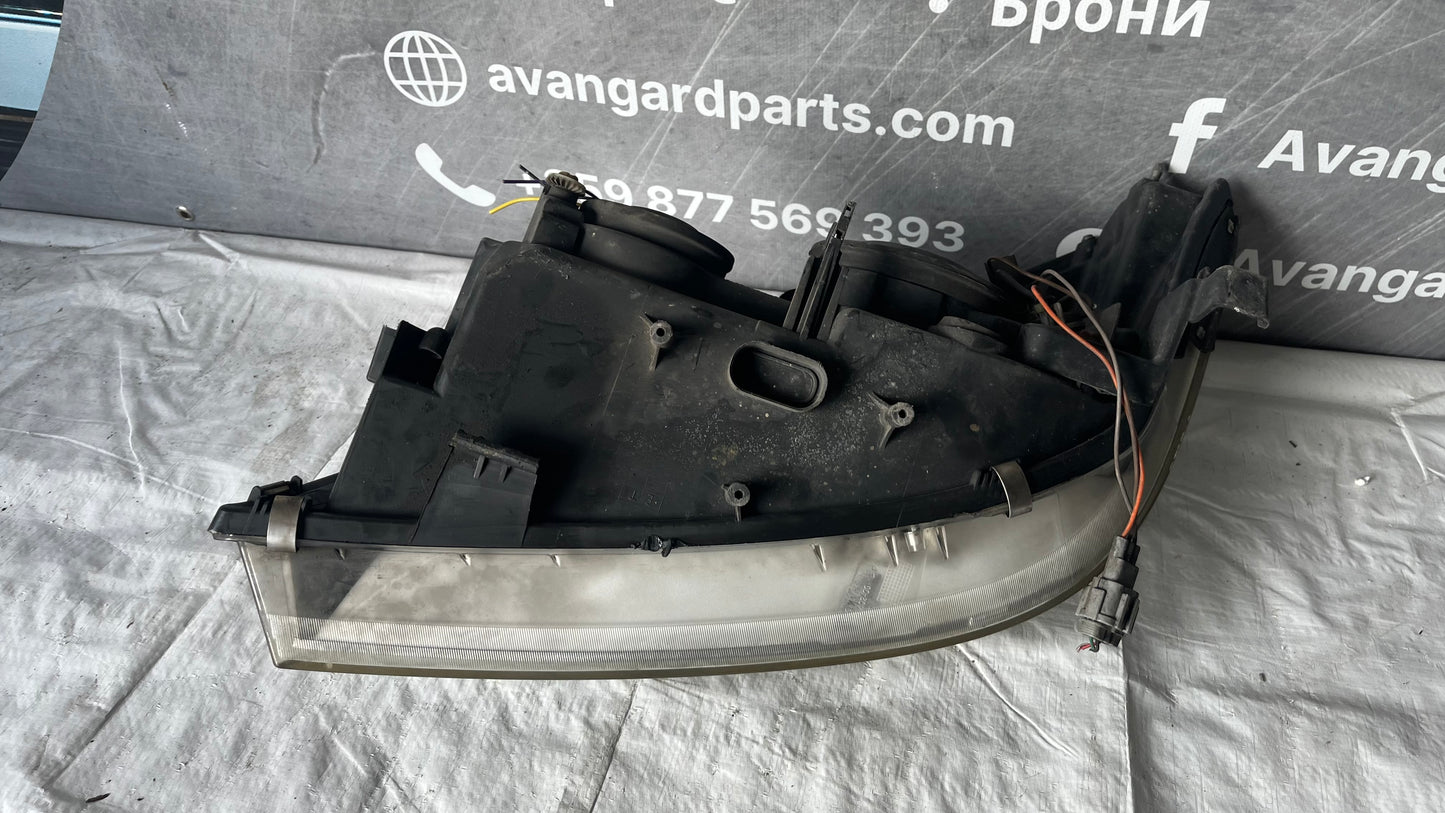 Десен фар Nissan Primera 2001-2007