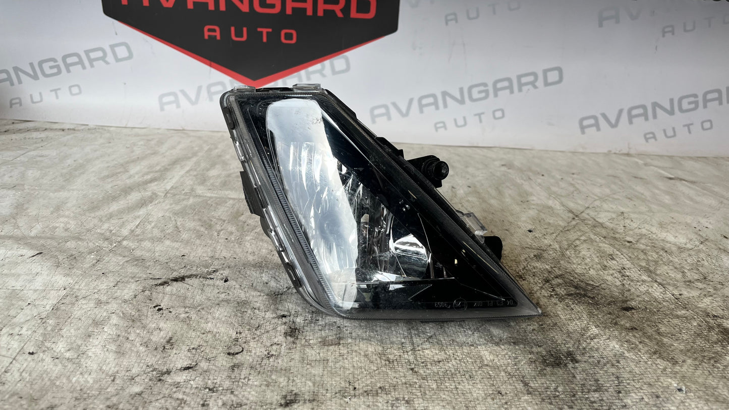 Seat Ibiza 17- халоген