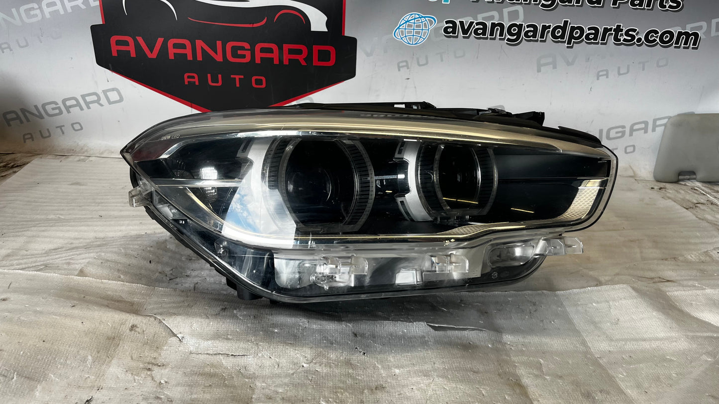 BMW 1 F20 десен фар