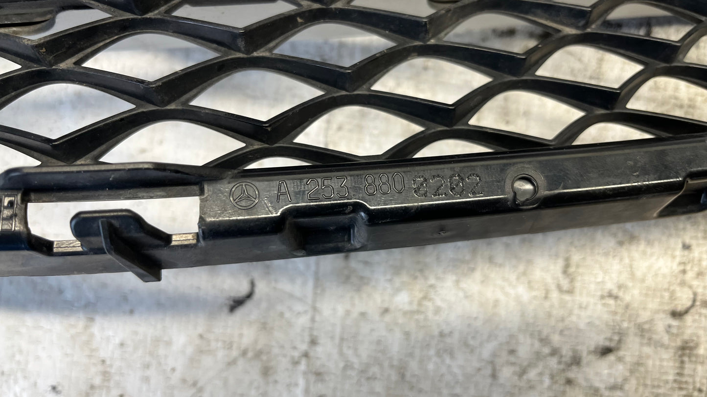 Mercedes GLC X253 19- предна решетка