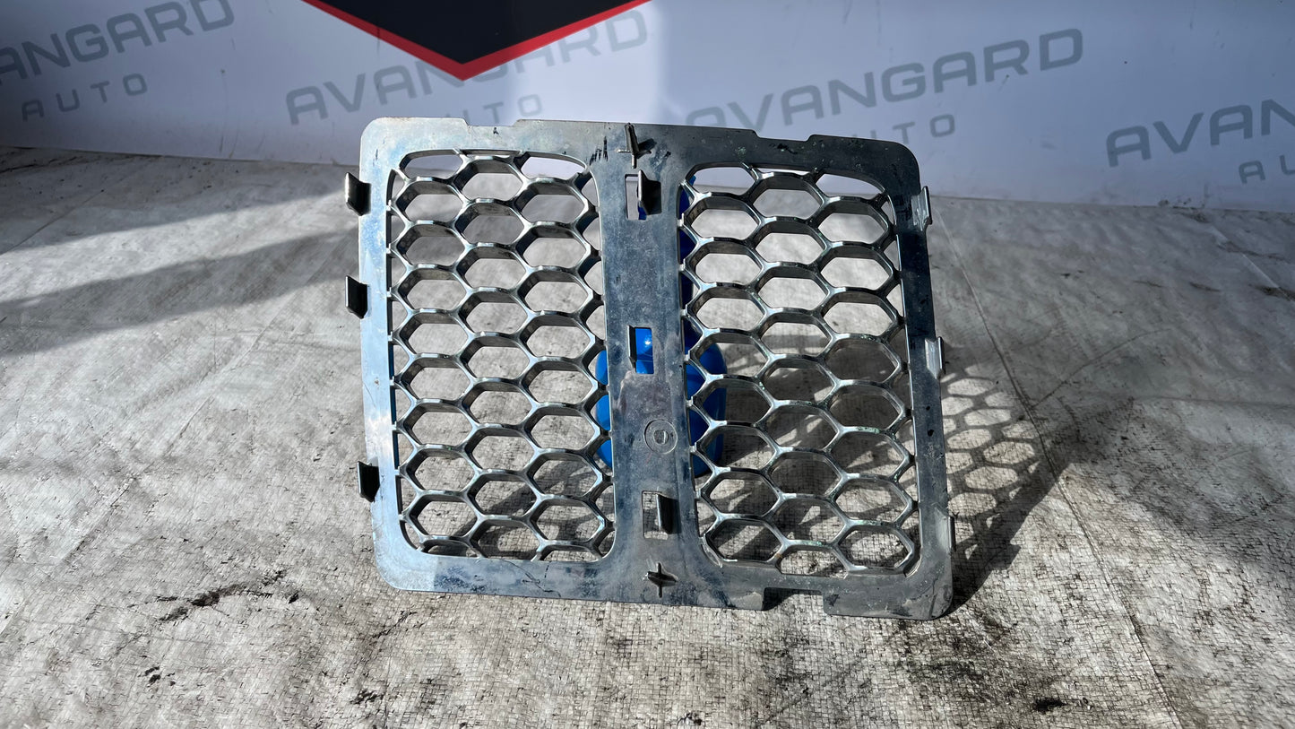 Jeep Grand Cherokee 14- малки решетки предни