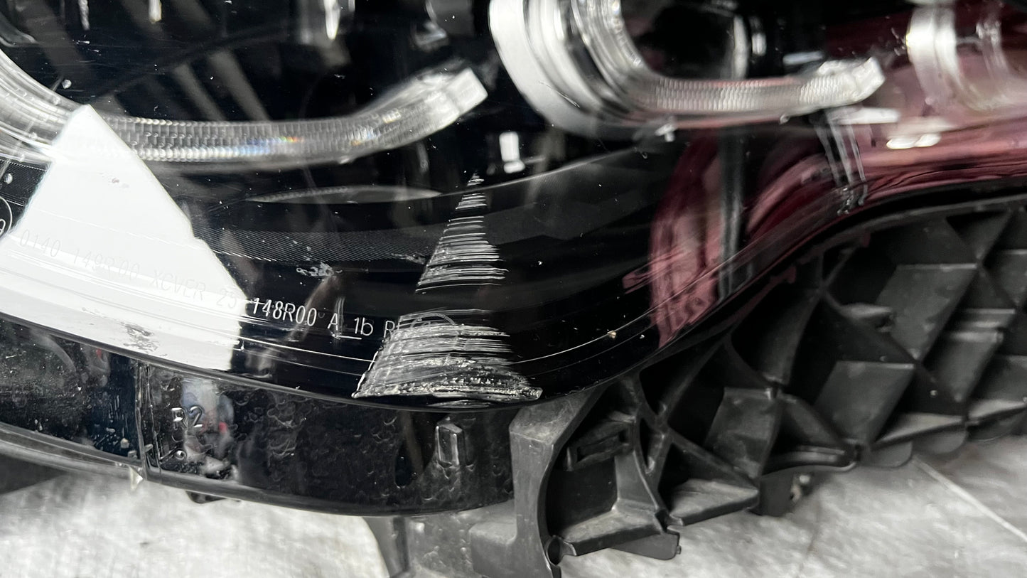 Alfa Romeo Stelvio десен фар