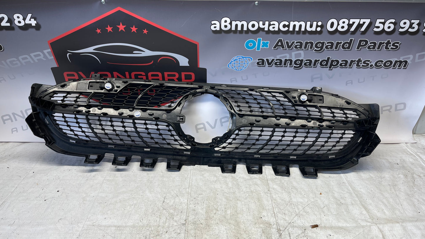 Mercedes A W177 решетка