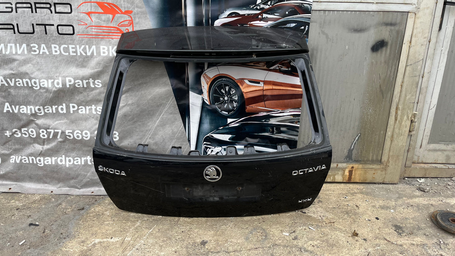 Skoda Octavia 3 багажна врата