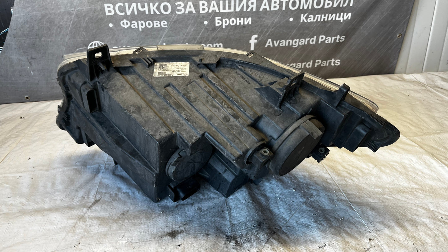 Mercedes Sprinter 18- десен фар